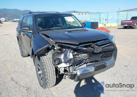 2020 Toyota 4Runner Trd Off Road Premium from USA, damaged, VIN JTEBU5JR7L5760291
